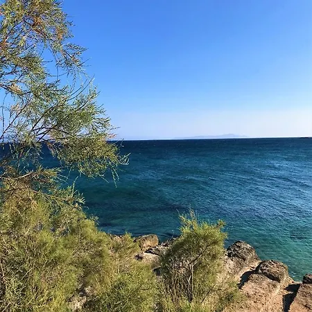 Cavos By The Sea * Drios